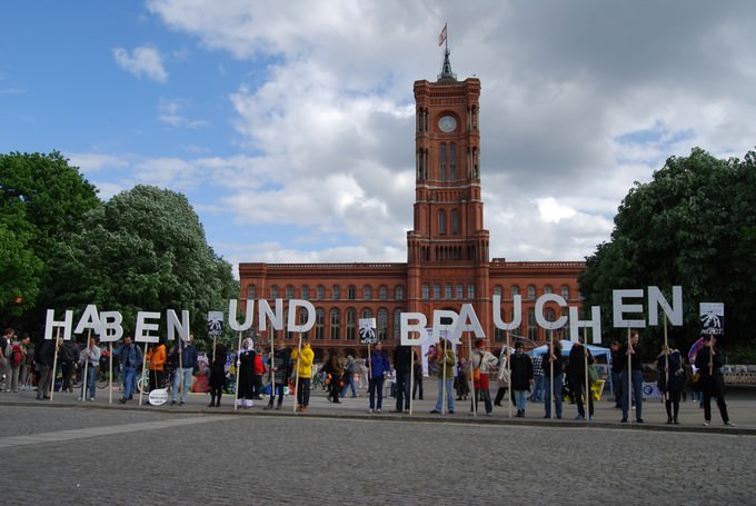 Kreativer Protest in Berlin: Die Initiative »Haben und Brauchen« vertritt Künstlerinteressen Foto: Ólafur Ólafsson und Libia Castro / Haben und Brauchen