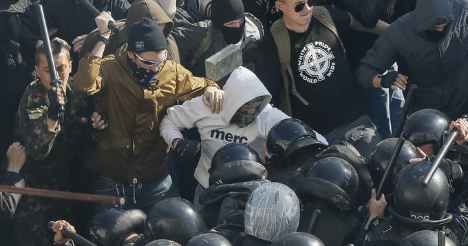 Ausschreitungen am »Tag der ukrainischen Kosaken« 2014 in Kiew: Anhänger der Swoboda-Partei Fotos: Gleb Garanich / Reuters
