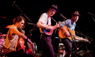 „Ho Hey“ – The Lumineers auf Station in Berlin