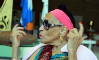 Mit Omara Portuondo im Capri Hotel