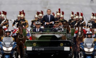 Charme-Offensive für Emmanuel Macron